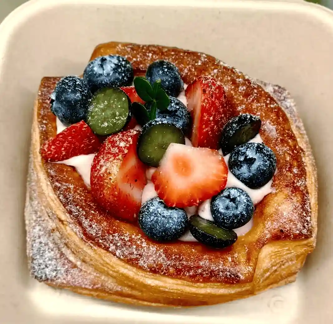 买面包别再乱拿!这4种伪健康面包暗藏陷阱,90%的人都买错了