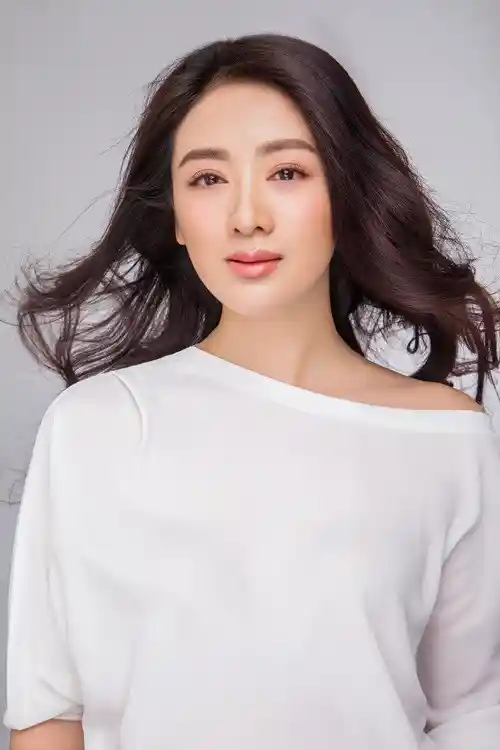 37岁高龄产子,演员小李琳:这是我人生最勇敢的决定