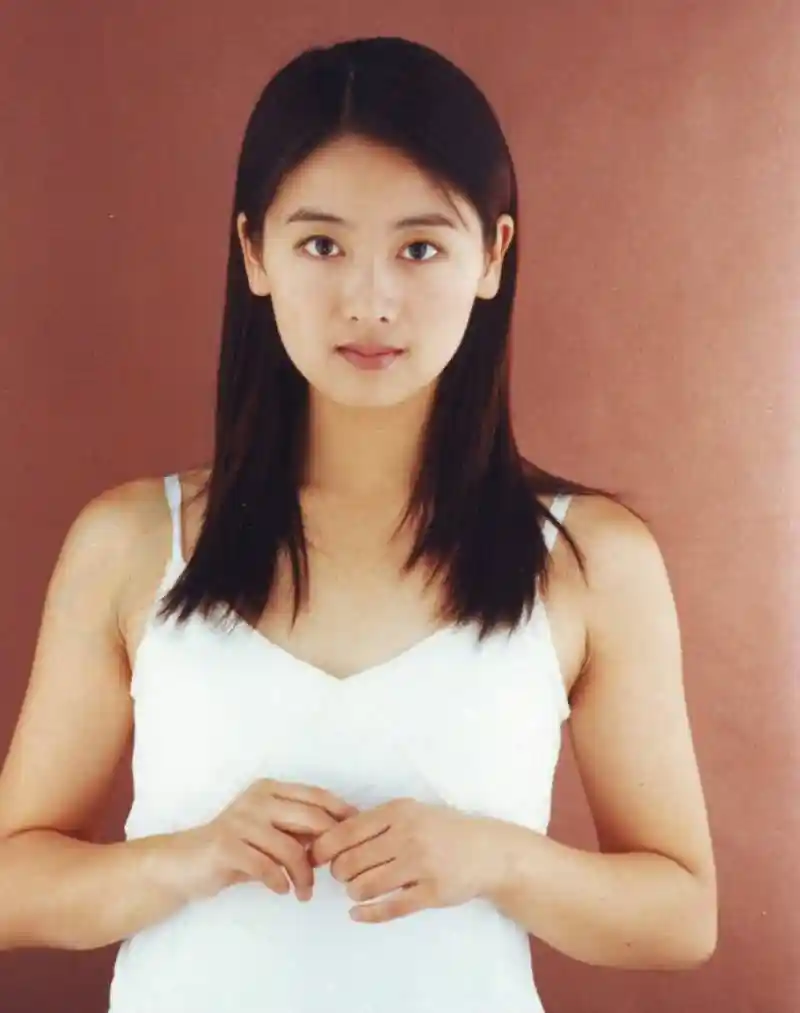 37岁高龄产子,演员小李琳:这是我人生最勇敢的决定