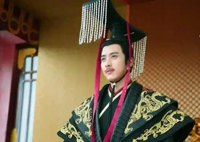 宇文皇族暗涌:泰子南征北战,密谋刺杀杨坚惊天内幕曝光!