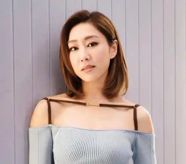 胡定欣疑似怀孕!恋爱一年闪电结婚引热议