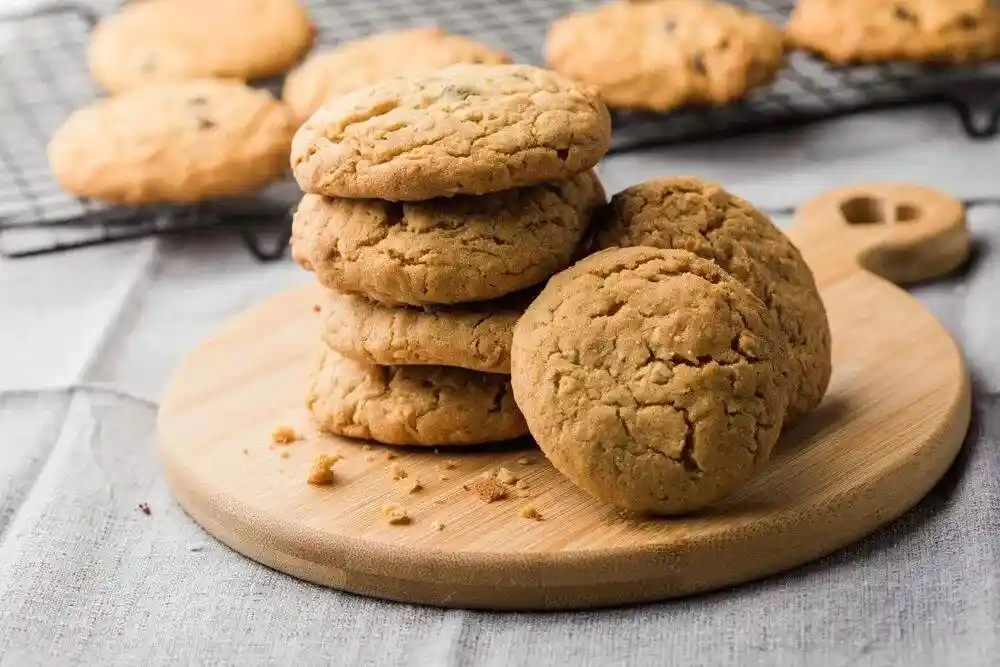 零食禁令妈妈引爆家长群:一个花生引发的校园社交风暴