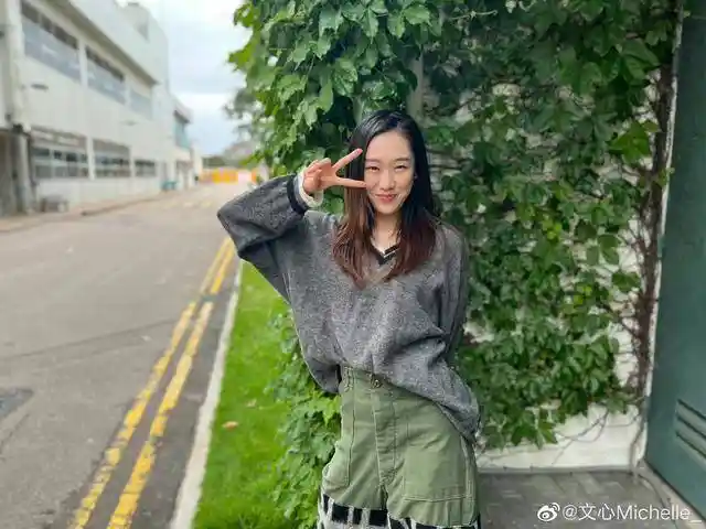 爆!TVB新星曾文心喜提台庆头奖,昔日与刘昊然同窗学艺惊艳曝光