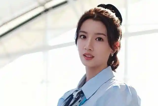 蔡思贝沉寂两年突传婚讯！TVB当红花旦陷绯闻风暴，路人缘断崖下跌背后真相曝光