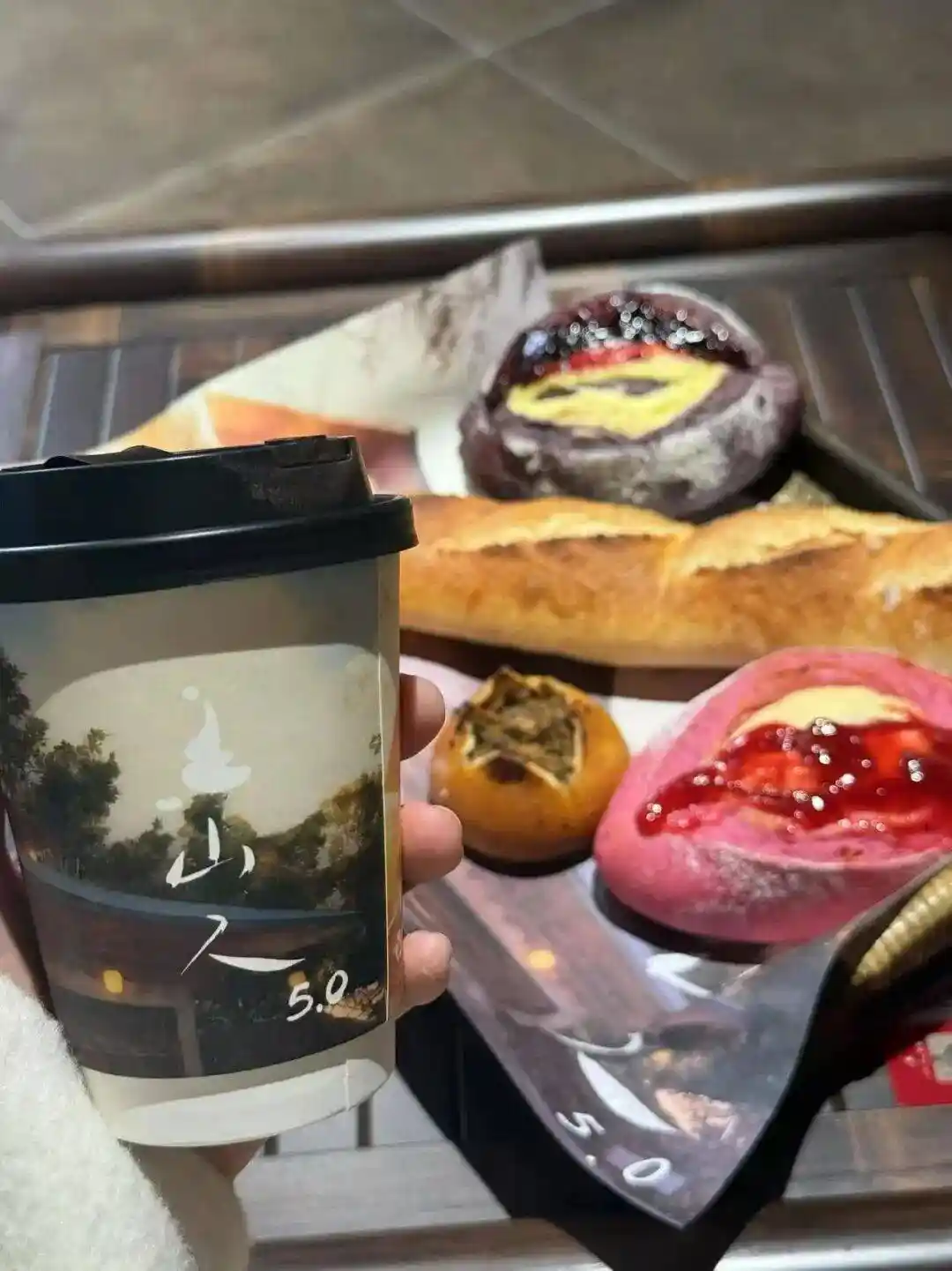 九派之眼探店｜柴火窑烤面包邂逅庐山茶，九江新潮休闲地标引爆味蕾