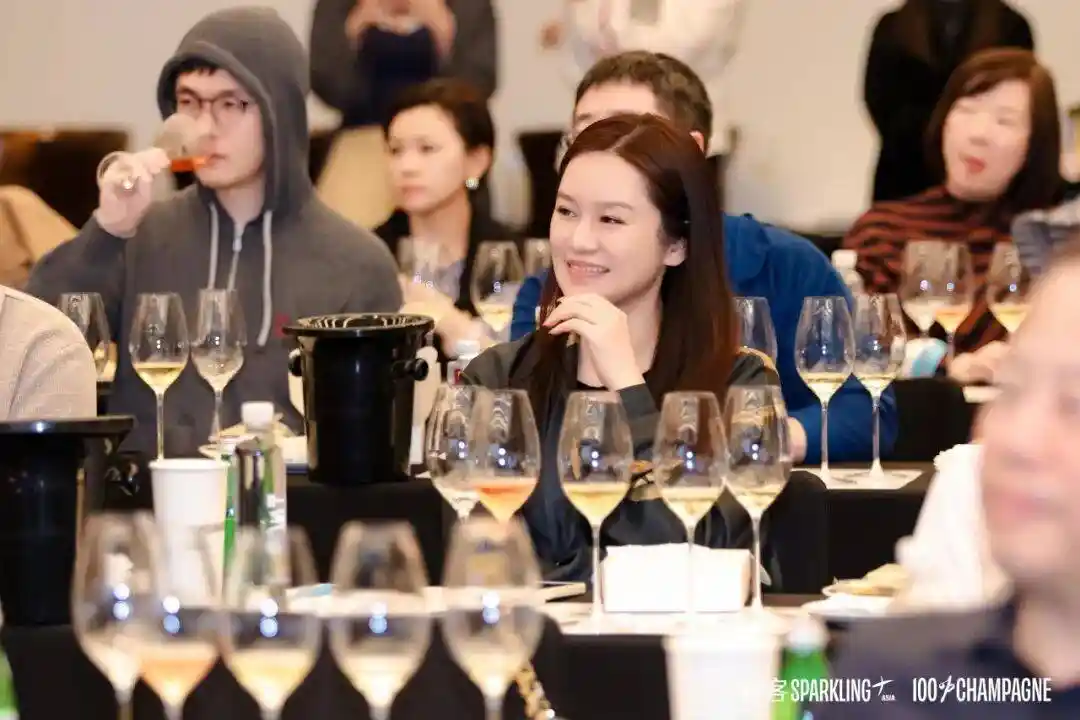 香槟之魅,风味拼就马赛克——Krug大师班颠覆味觉想象