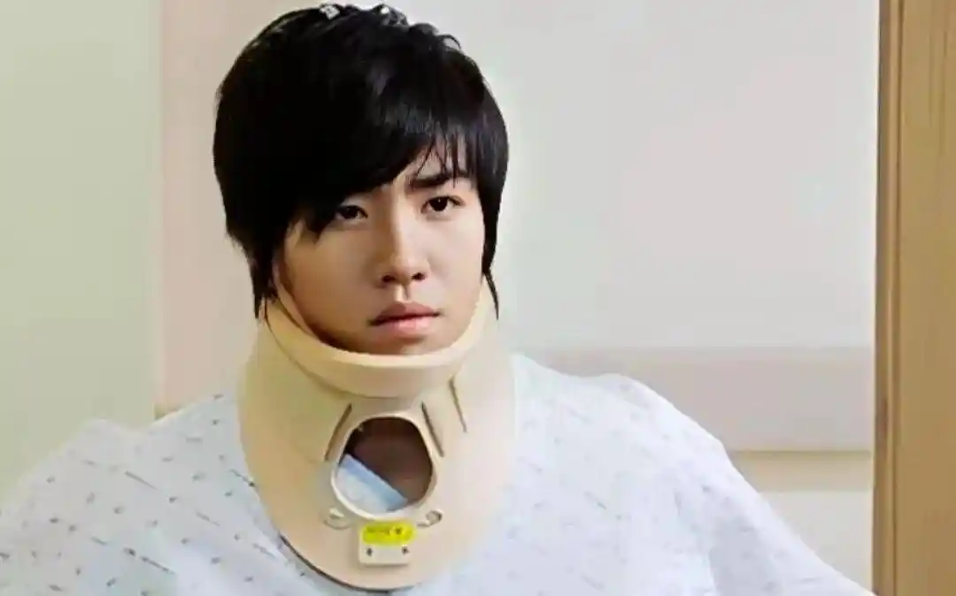 【2026.1.9】俞灏明爆炸事件真相曝光？时代峰峻新星能否逆袭？《御赐小仵作2》重磅定档？歌手演唱会造型引热议？周星驰李小龙比伯同台？招商内幕大揭秘