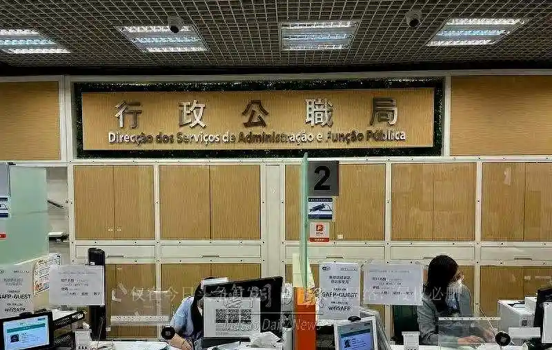 2022身份证全面升级！全新防伪黑科技+智能芯片，首批市民已领到未来身份卡