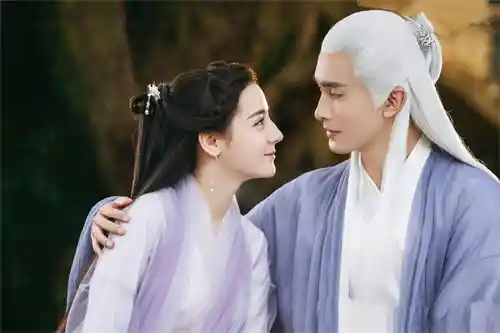 东华帝君下凡遇险，众神竟欲推他入水？