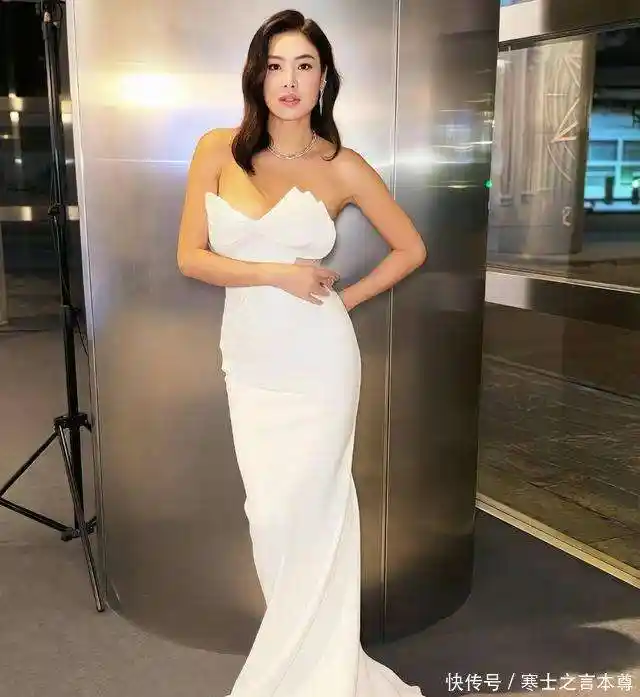 从黎明妻子到亿万富豪太太：她用两段婚姻逆袭人生，在美开启奢华隐居模式