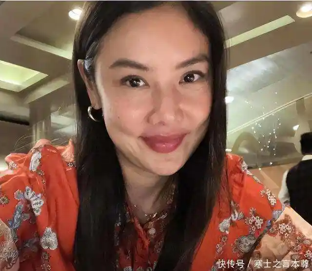 从黎明妻子到亿万富豪太太：她用两段婚姻逆袭人生，在美开启奢华隐居模式