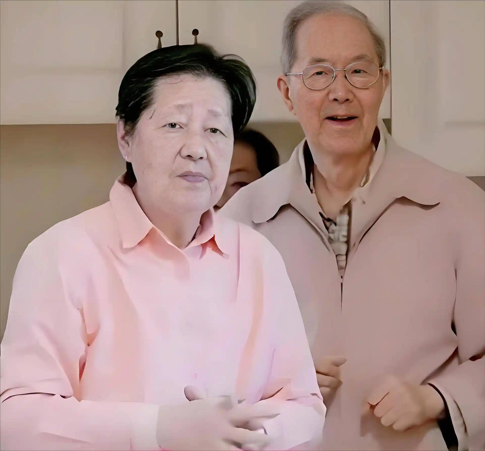 女星王琳怒送双亲进养老院，背后真相令人揪心