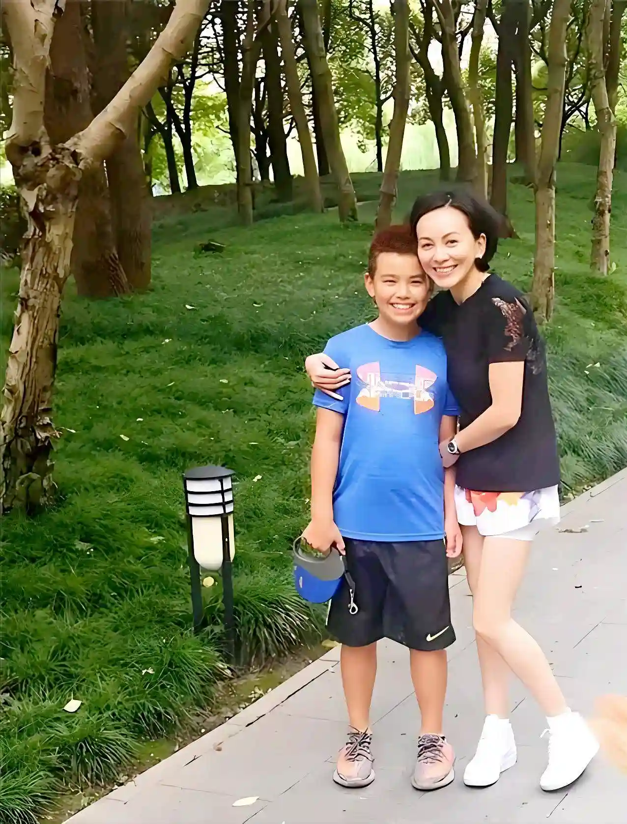 女星王琳怒送双亲进养老院，背后真相令人揪心