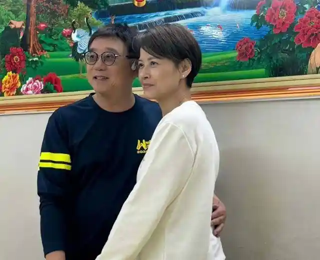 黎燕珊首晒男友正脸，黄昏恋引爆再婚憧憬热议