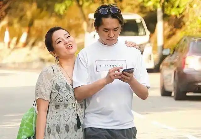 邓兆尊陷多角恋风波,自曝同时交往三名女友引热议