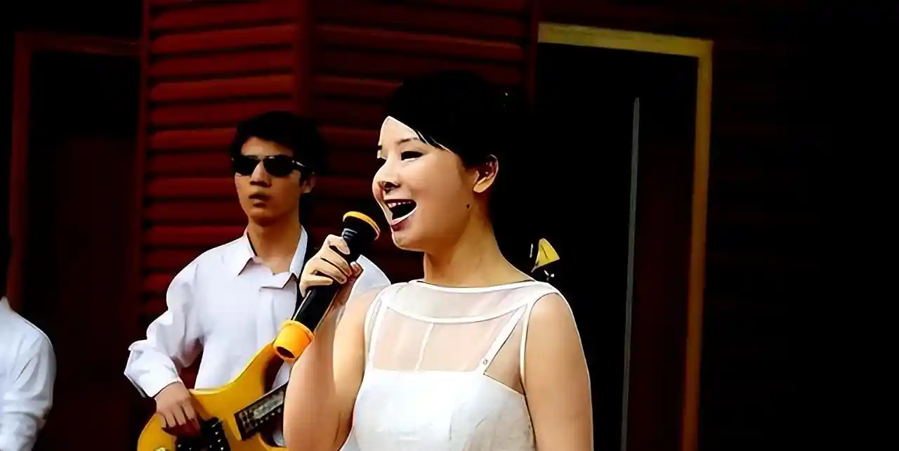 刘赛：从草根到乐坛新星的逆袭之路