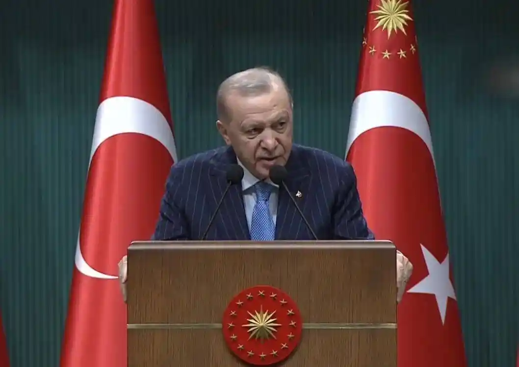 伊朗导弹惊现中东上空 北约拦截引土耳其强烈反应