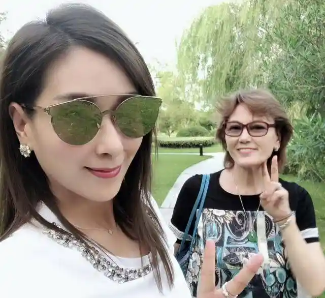 前亚姐冠军混血弟迎大喜！颜值爆表被疑撞脸陈冠希，曾拍广告引热议