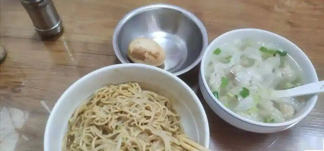 沙县小吃遇冷:昔日网红为何沦为过气明星?