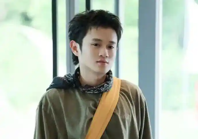 王勉竟是直男?明星富豪也有焦虑?揭秘壹加壹力捧王安宇背后的真相!