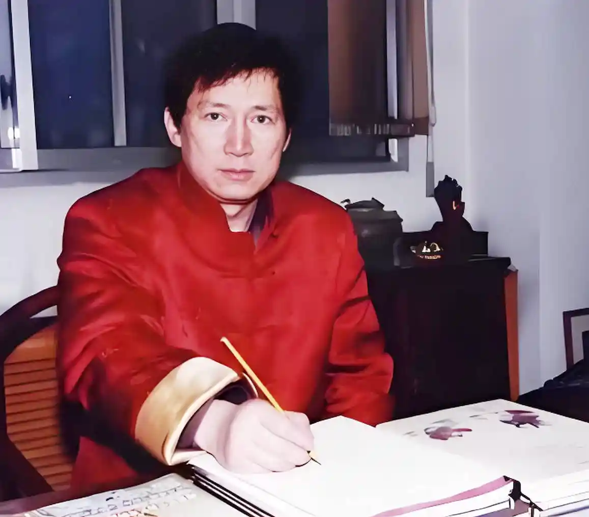 韩铠伊惊曝隐秘往事,李春平儿子身世引热议