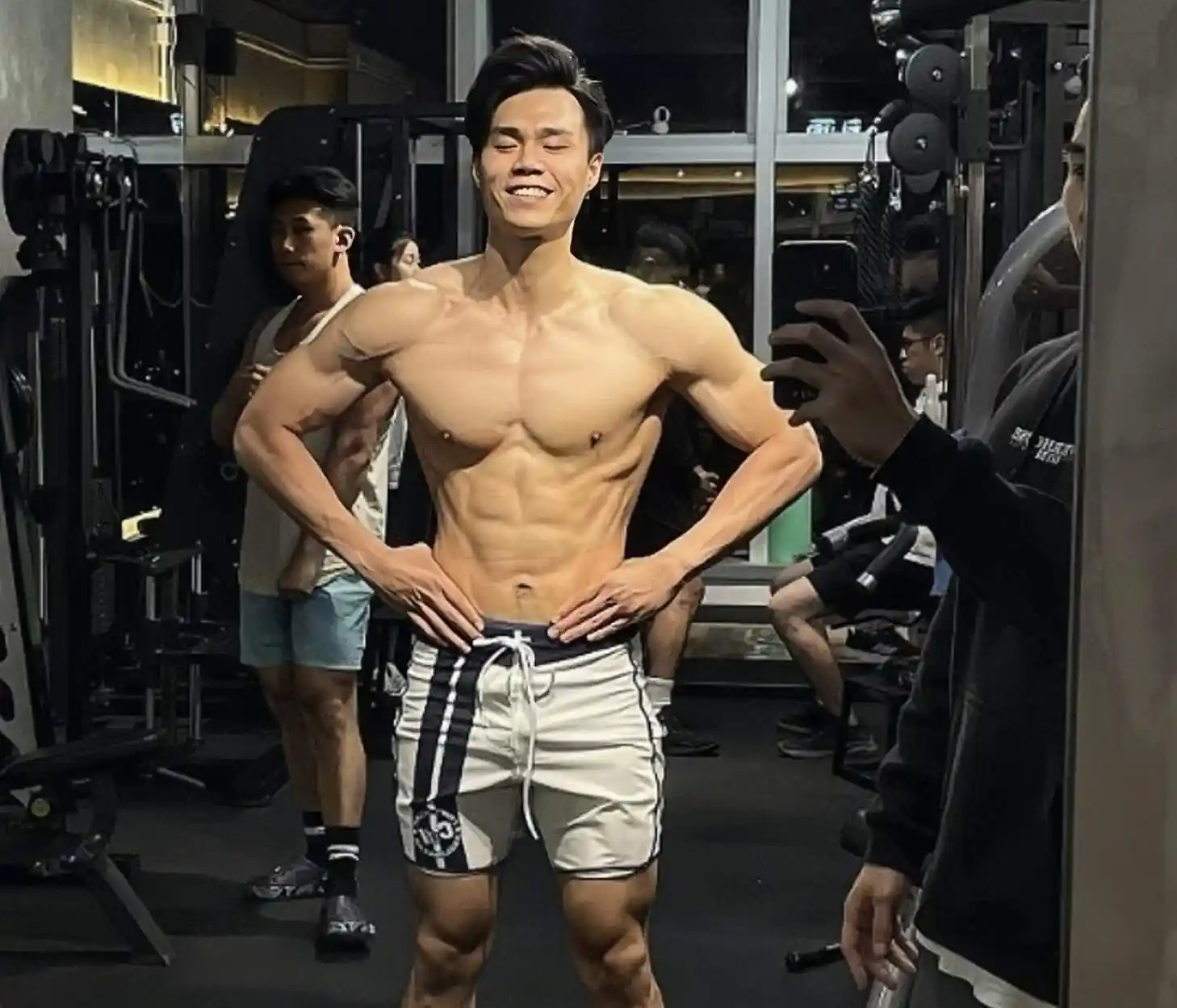 黄嘉雯突宣布与富二代分手,海景豪宅曝光引热议