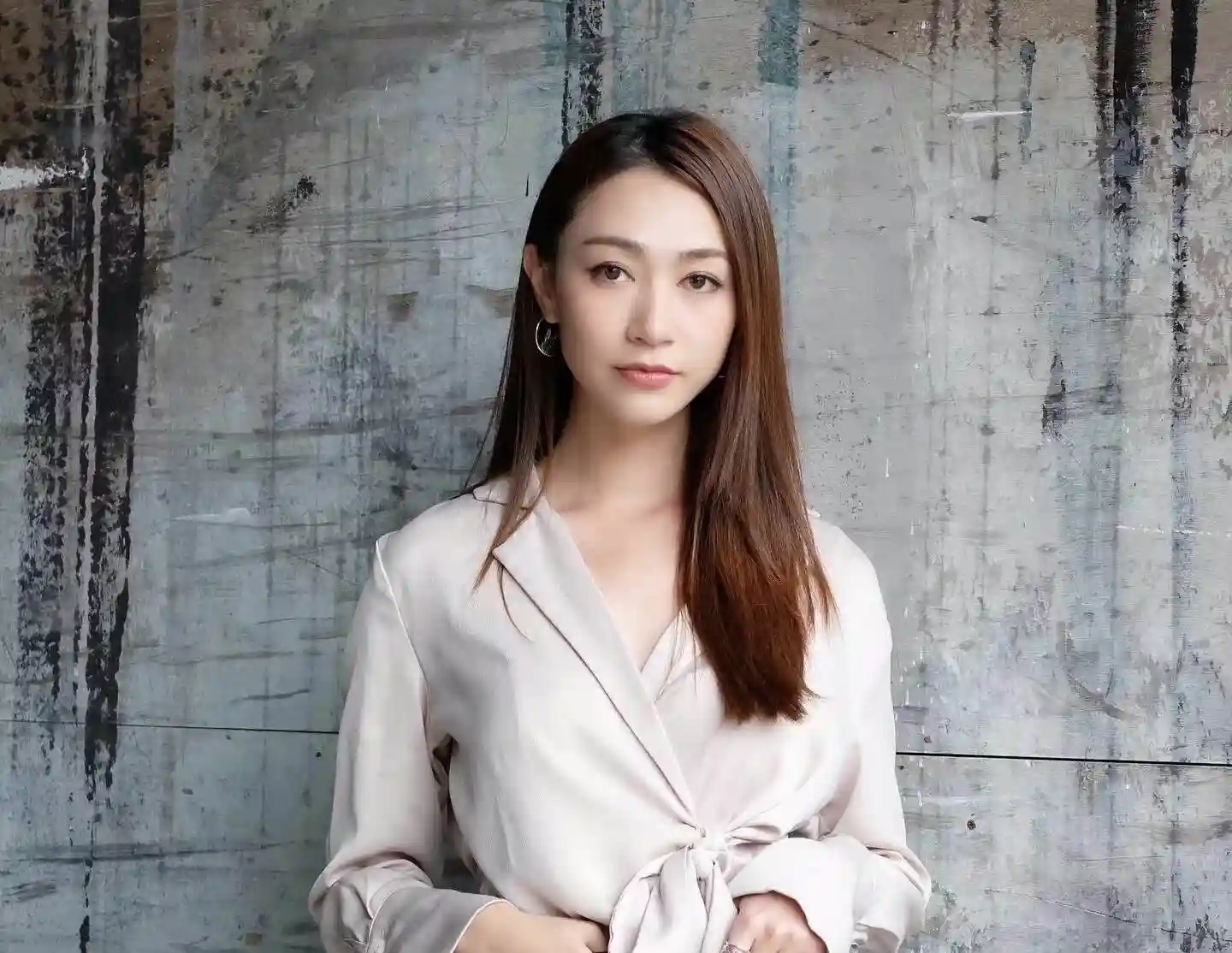 黄嘉雯突宣布与富二代分手,海景豪宅曝光引热议